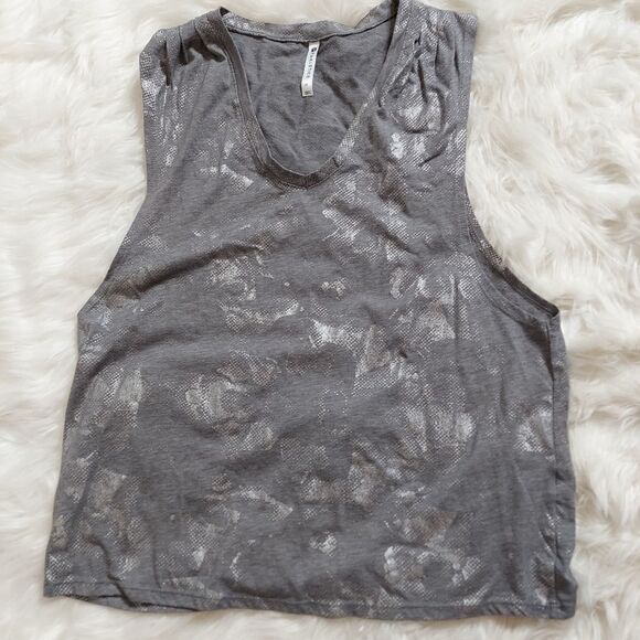 Fabletics tank top   - Picture 1 of 6